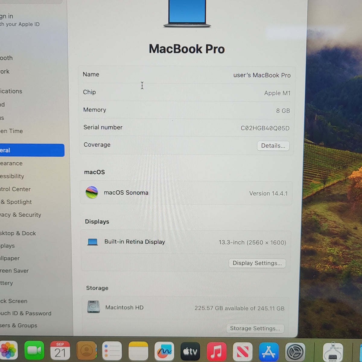 2020 Apple MacBook Pro 13.3" M1 8C GPU 3.2GHz 8GB RAM 256GB SSD MYD82LL/A