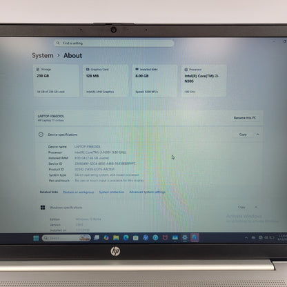 HP Laptop 17-CN3003DX 17.3" i3-N305 1.8GHz 8GB RAM 256GB SSD