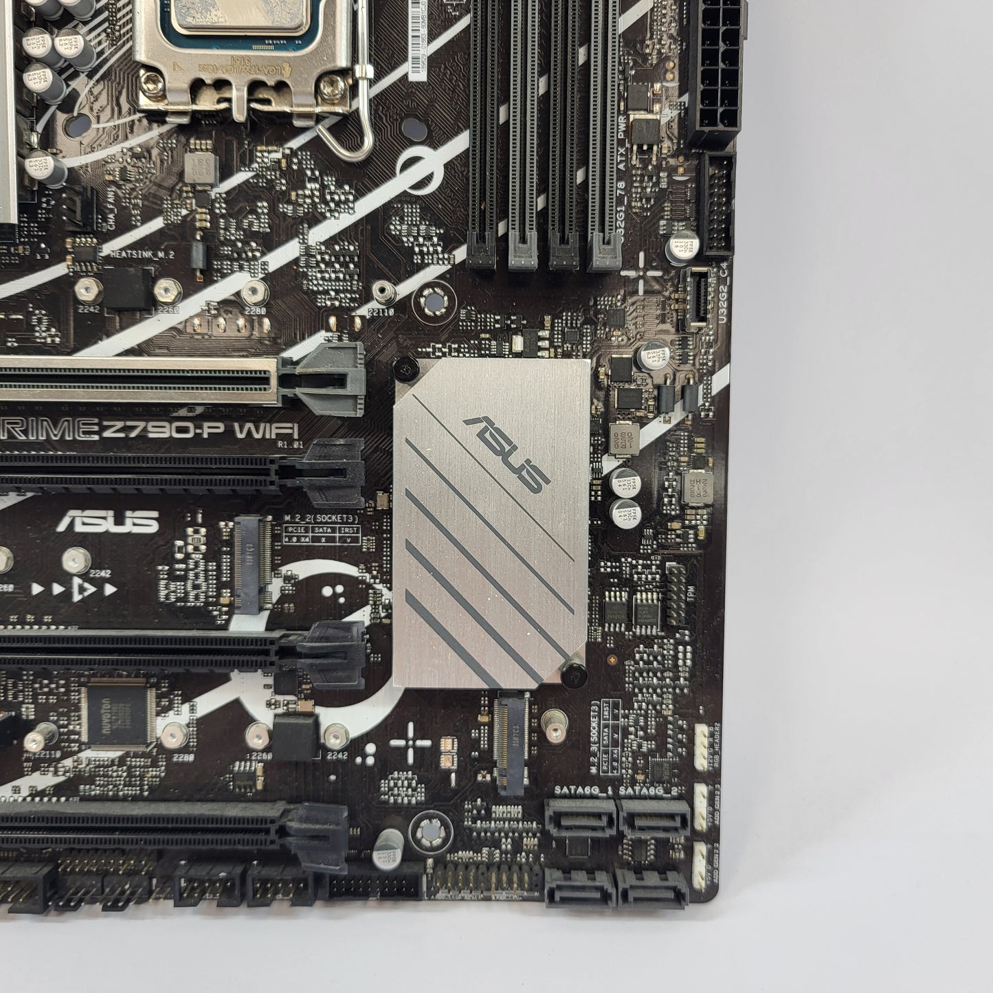 Asus Prime Z790-P WIFI LGA 1700 Intel Core i7-13700K 16 Core 3.40GHz ATX
