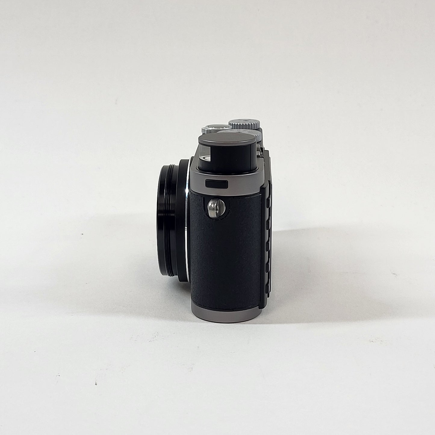 Leica X1 12.2MP Digital Camera READ