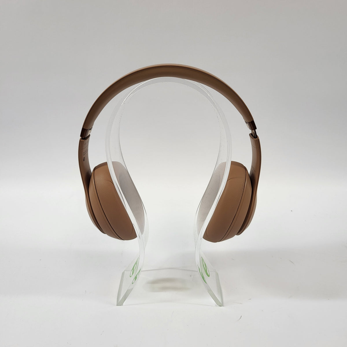 Beats Studio Pro Deep Brown MQTQ3LL/A