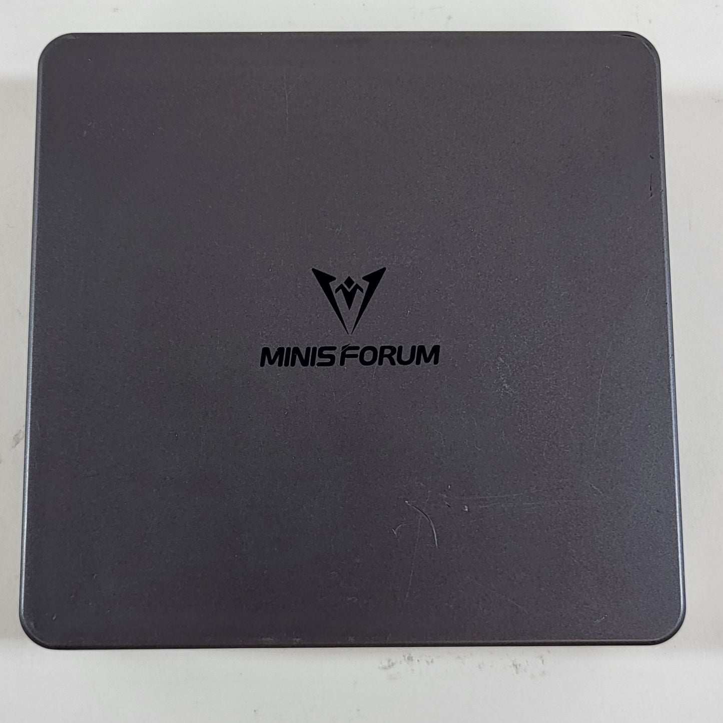 MinisForum UM790 Pro Mini PC Ryzen 9 7940HS 4.0GHz 32GB RAM 1TB SSD