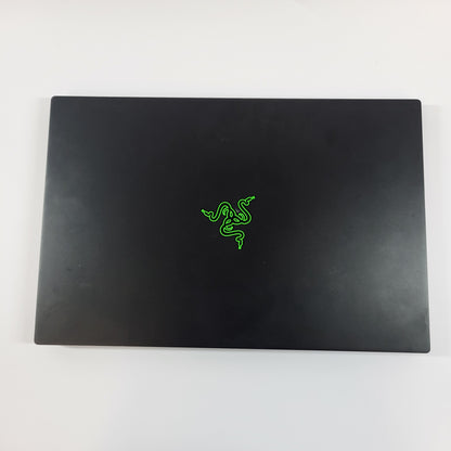 Razer Blade 15 RZ09-02386 15.6" i7-8750H 2.2GHz 16GB RAM 512GB SSD GeForce GTX 1070 Max-Q READ