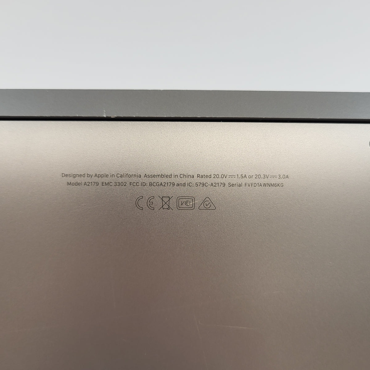 2020 Apple MacBook Air 13.3" i5 1.1GHz 8GB RAM 512GB SSD Space Gray A2179