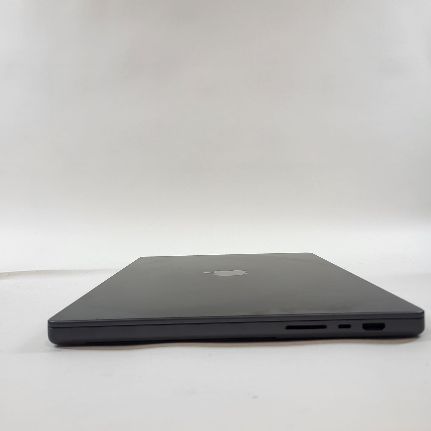 2026 Apple MacBook Pro 16" M5 Pro 20C GPU 4.6GHz 24GB RAM 1TB SSD A3428