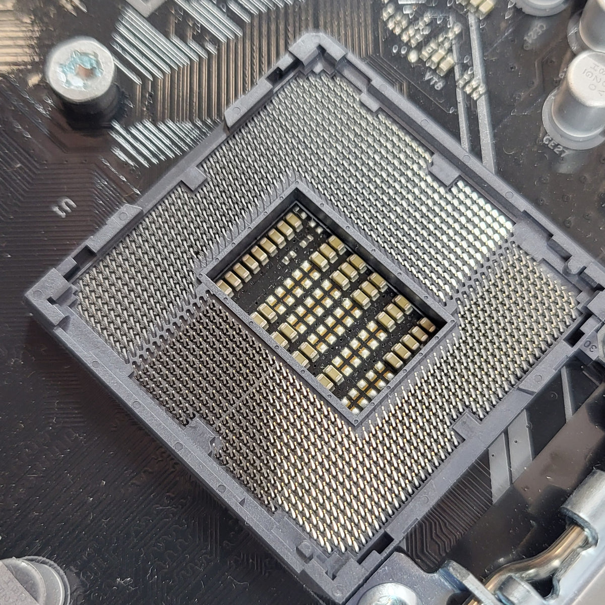 BENT PINS  Broken AsRock Z390 Phantom Gaming 4 LGA 1151 ATX Intel DDR4 Motherboard