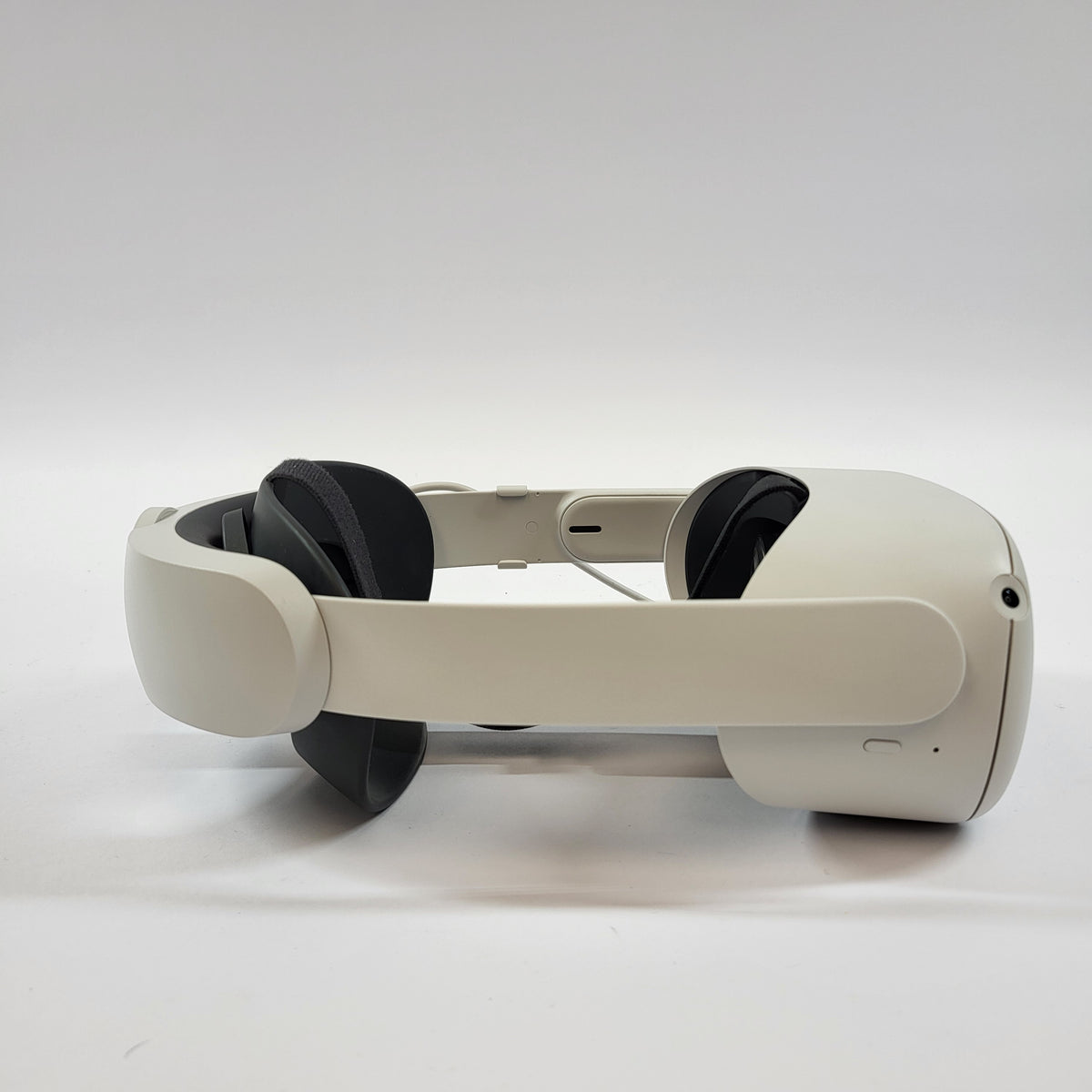 Oculus Quest 2 64GB Standalone All-in-One VR Headset KW49CM
