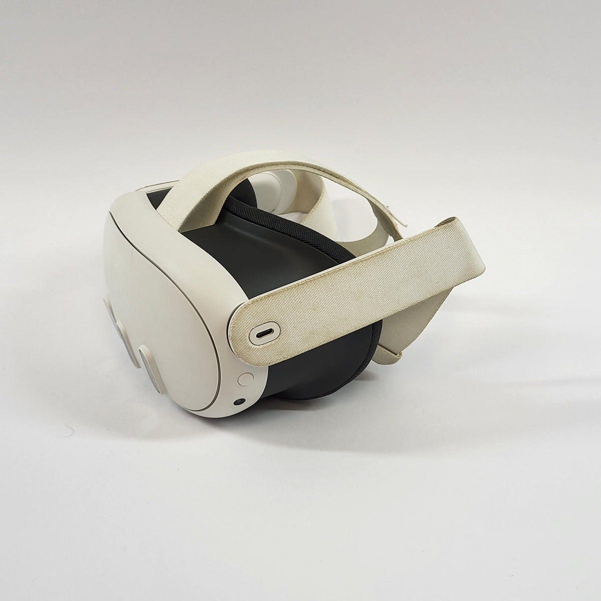 Meta Quest 3 512GB Standalone All-in-One VR Headset S3A