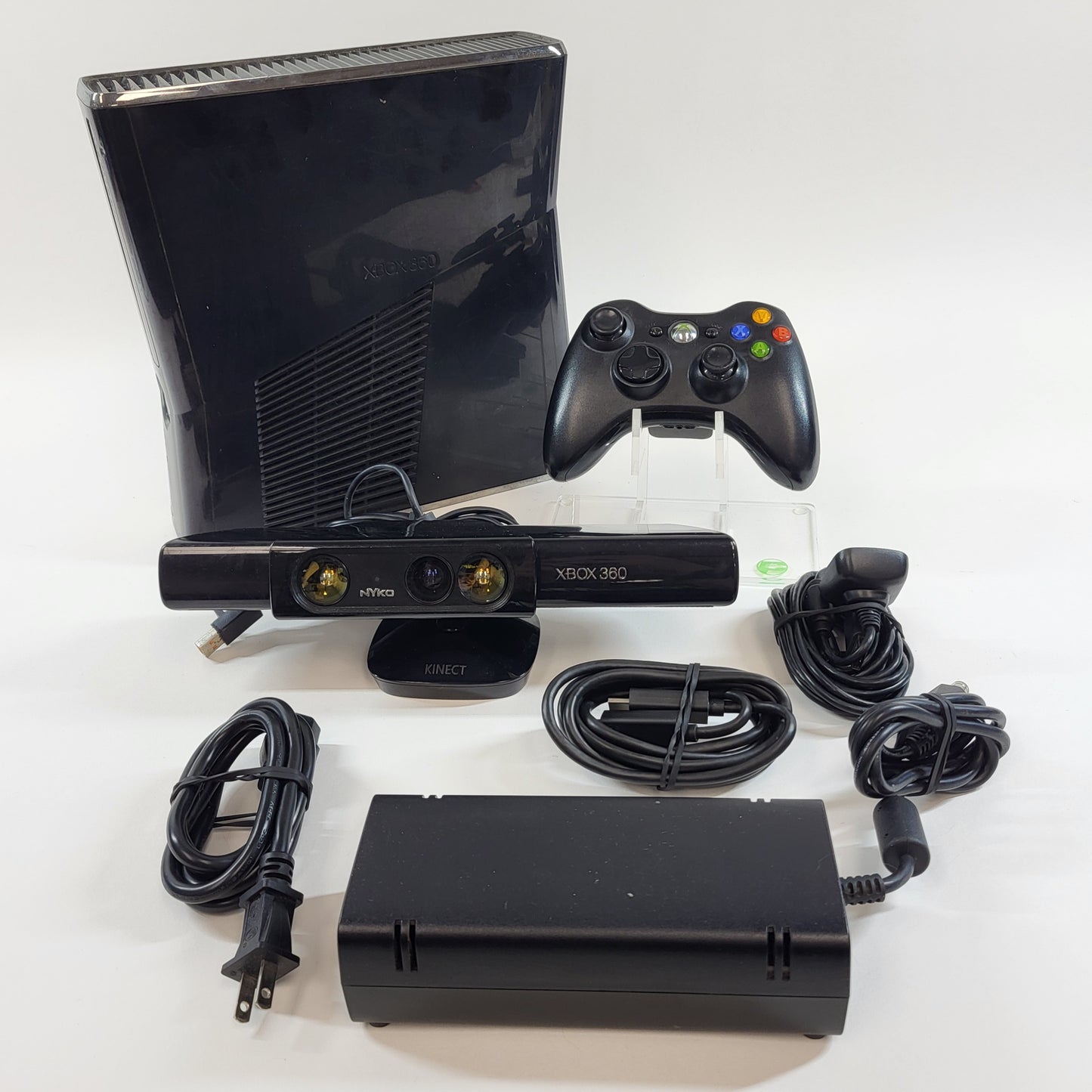 Microsoft Xbox 360 S 4GB Console Gaming System Black 1439 READ