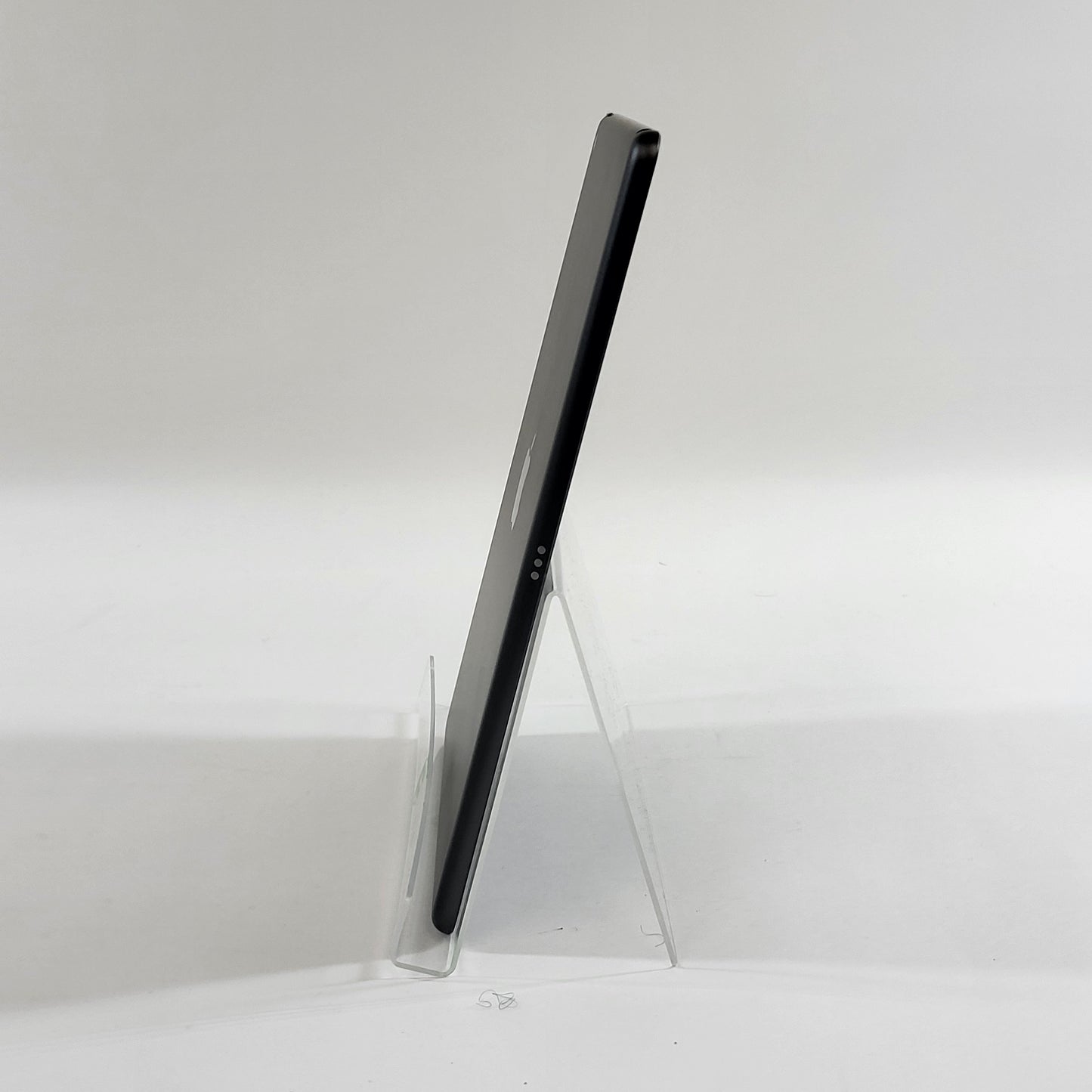 WiFi Only Apple iPad 9th Gen 64GB Space gray MK2K3LL/A