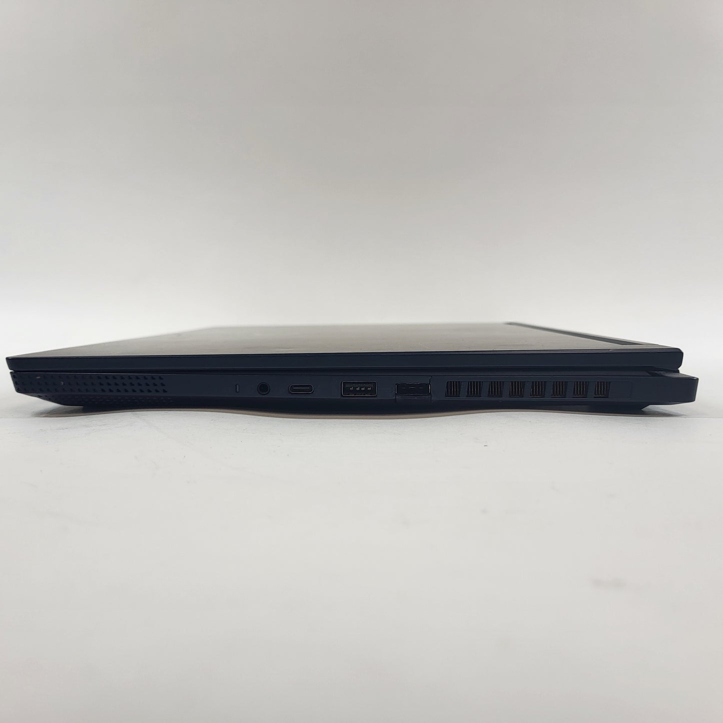MSI Stealth 16 Studio A13VG 16" i7-13620H 1TB SSD GeForce RTX 4070 Poor Trackpad