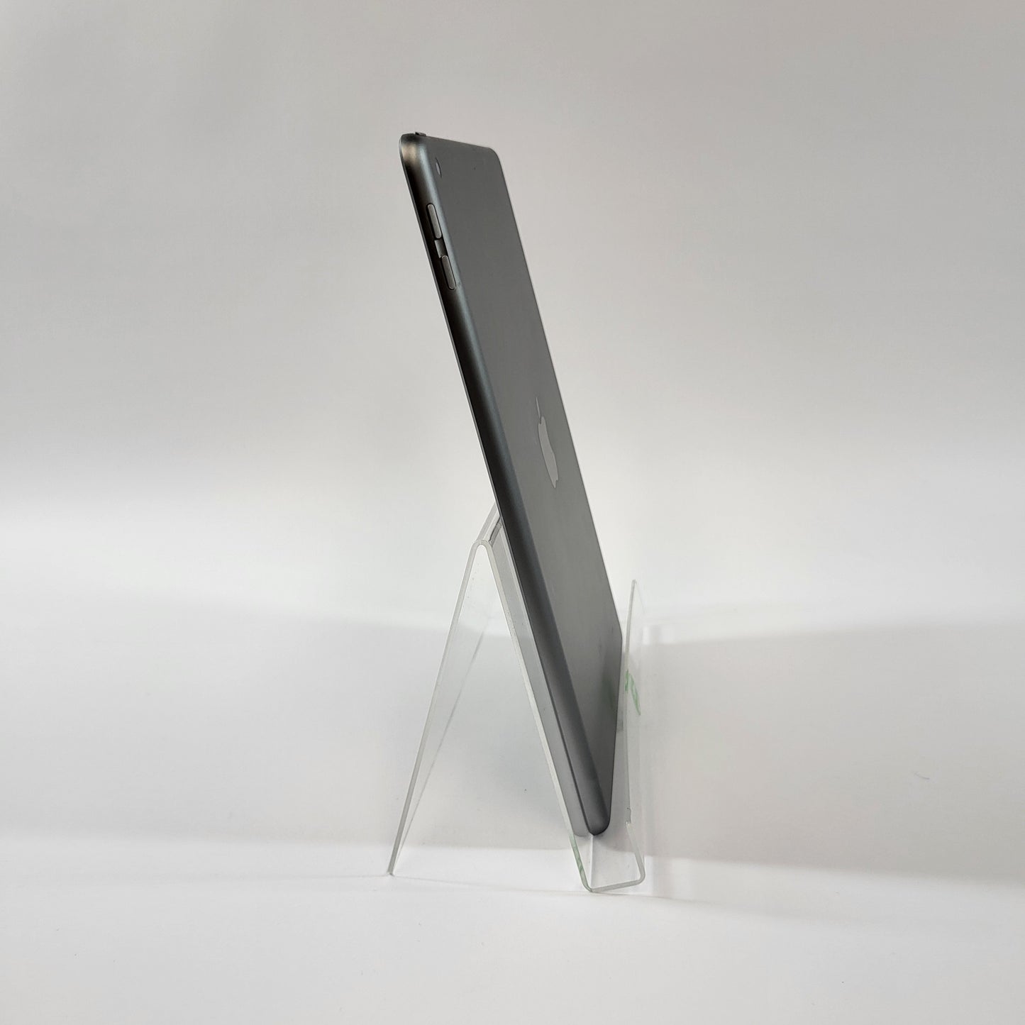 WiFi Only Apple iPad 6th Gen 32GB 12.3.1 Space Gray MR7F2LL/A