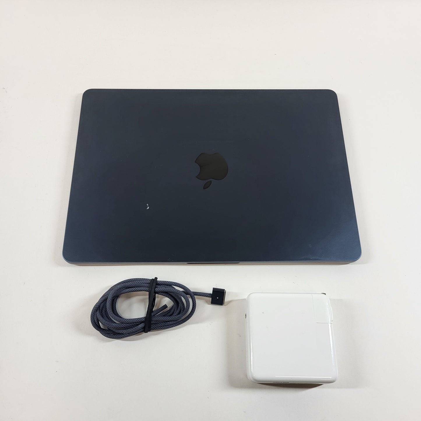 2023 Apple MacBook Air 13.6" M3 4.0GHz 8GB RAM 256GB SSD MRXV3LL/A