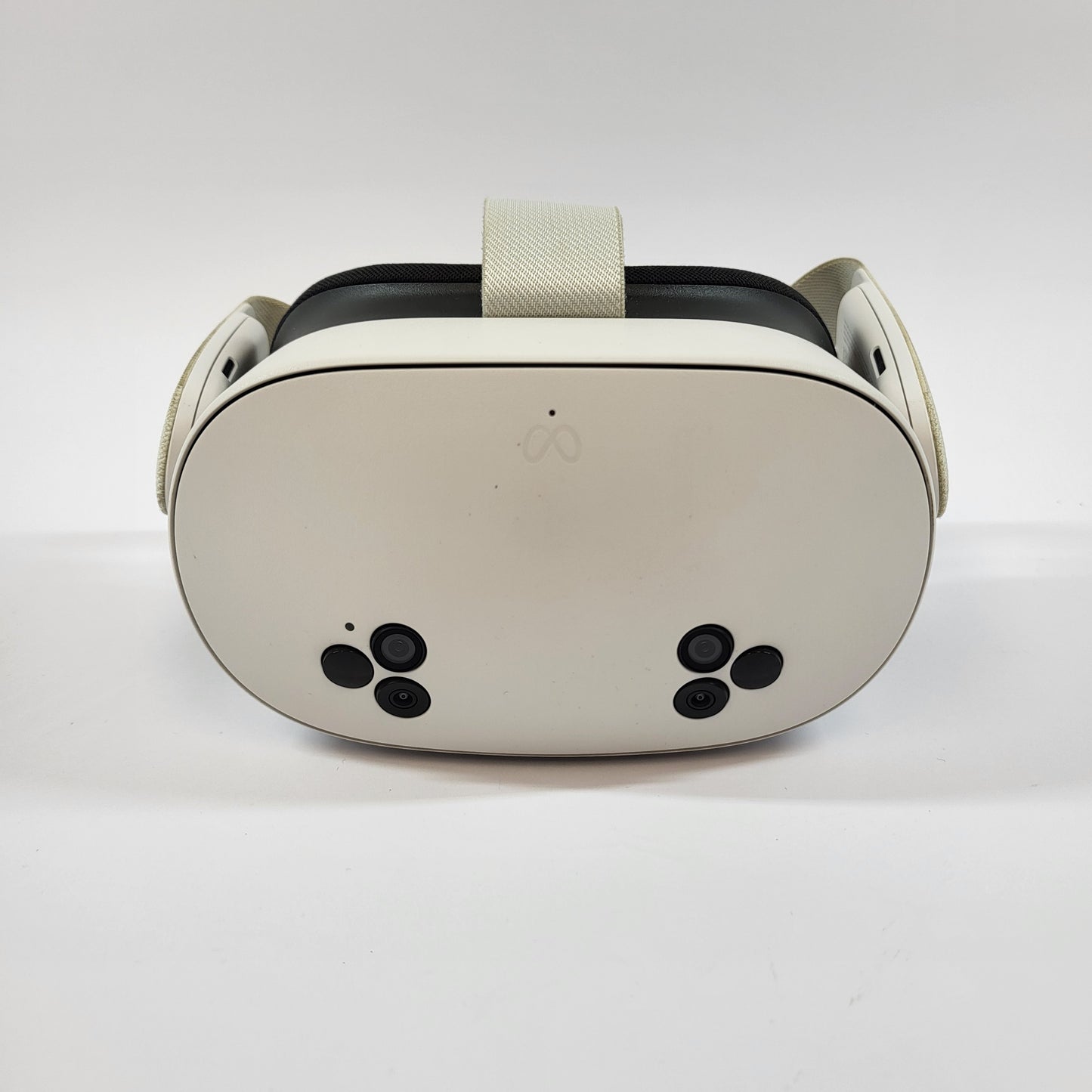 Meta Quest 3S 128GB Standalone All-in-One VR Headset P97