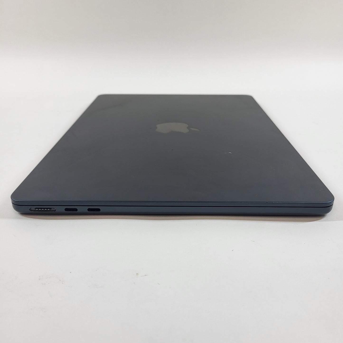 2023 Apple MacBook Air 13.6" M3 4.0GHz 8GB RAM 256GB SSD MRXV3LL/A