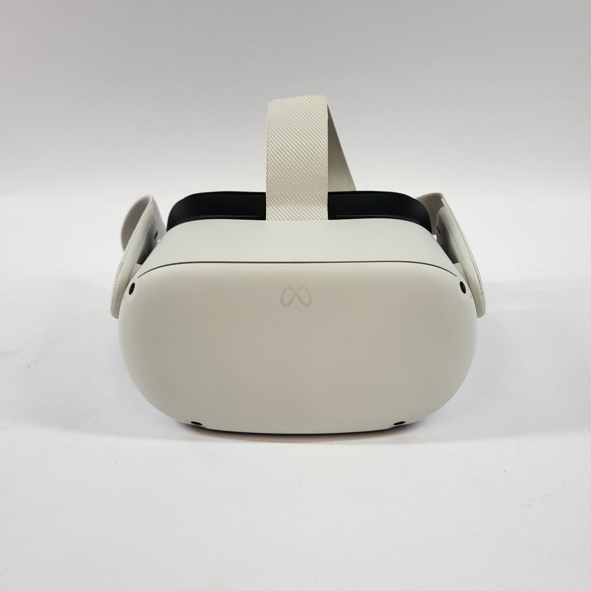 Meta Quest 2 128GB Standalone All-in-One VR Headset KW49CM