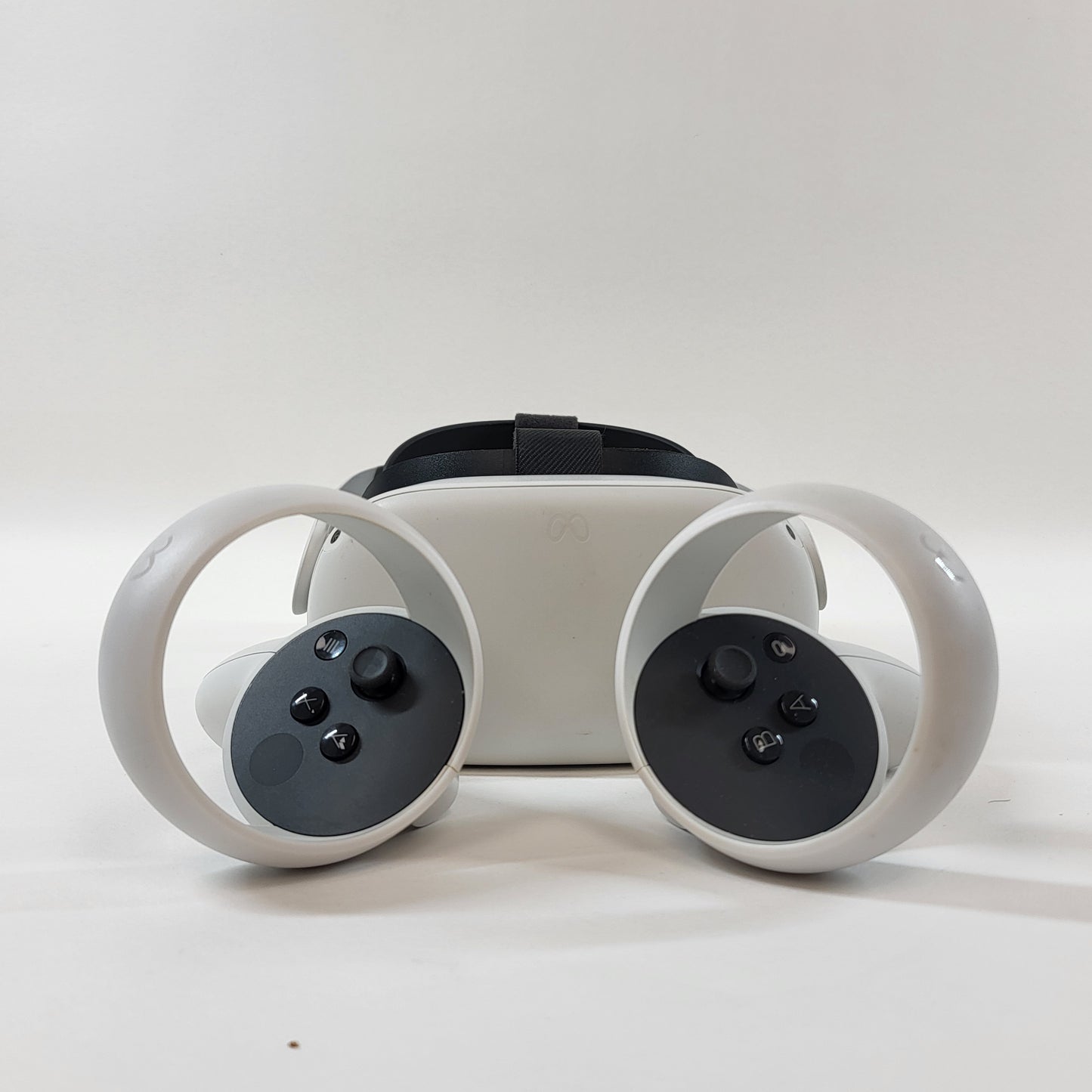 Meta Quest 2 64GB Standalone All-in-One VR Headset KW49CM