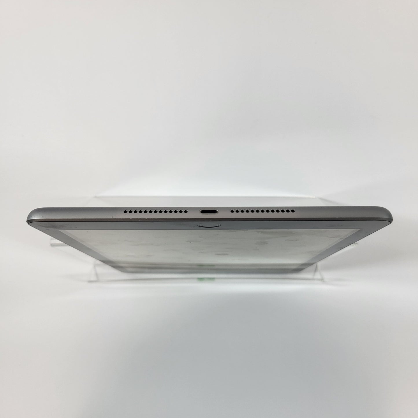 WiFi Only Apple iPad 6th Gen 32GB 12.3.1 Space Gray MR7F2LL/A